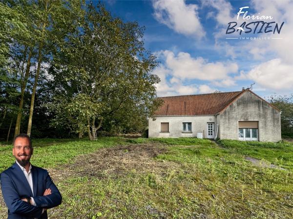 Propriété avec maison plain pied et bâtiment de 750m² sur un terrain de plus de 3 hectares