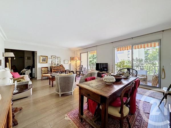 Appartement F5 à vendre  5 pièces - 113,27 m 2   LYON  - 69008