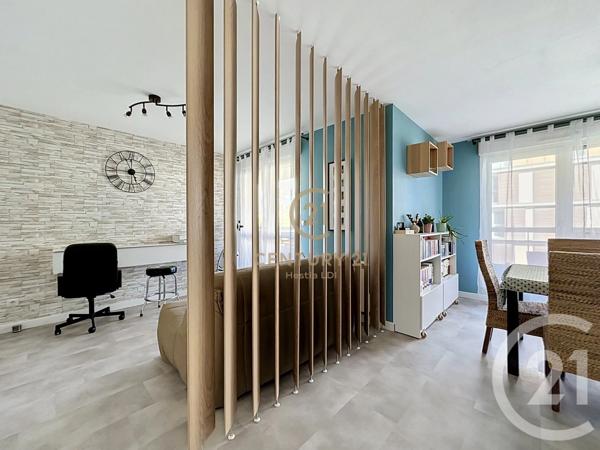 Appartement F5 à vendre  5 pièces - 113,27 m 2   LYON  - 69008