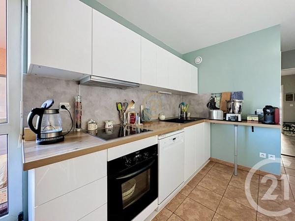Appartement F5 à vendre  5 pièces - 113,27 m 2   LYON  - 69008