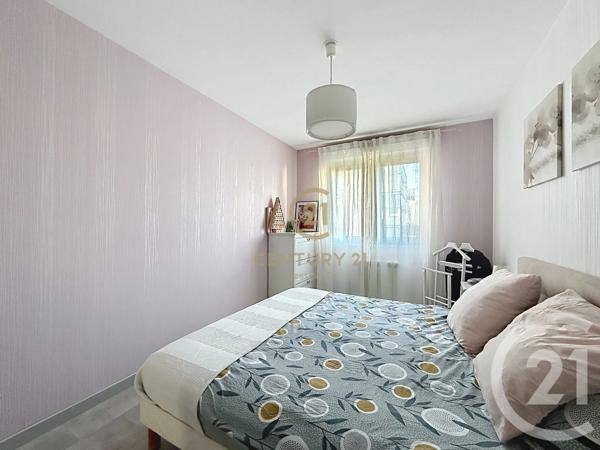 Appartement F5 à vendre  5 pièces - 113,27 m 2   LYON  - 69008