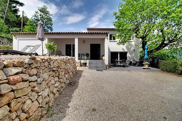 A VENDRE DRAGUIGNAN - Maison 124 m² 3 chambres sur 975 m² de terrain