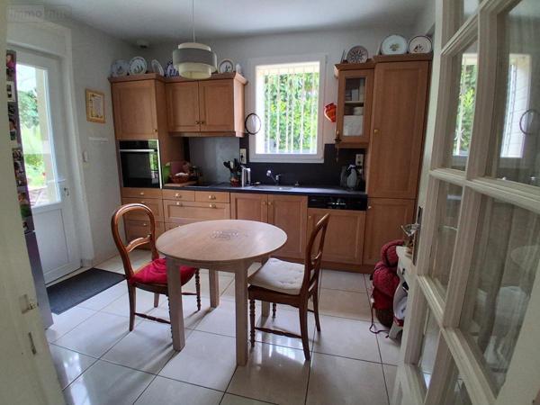 Maison à vendre à Bagnoles-de-l'Orne-Normandie dans l'Orne (61140), ref : 61049-1056