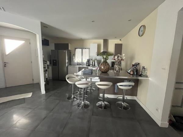 Maison 452 790 € Puilboreau 6 p 140 m² DPE B