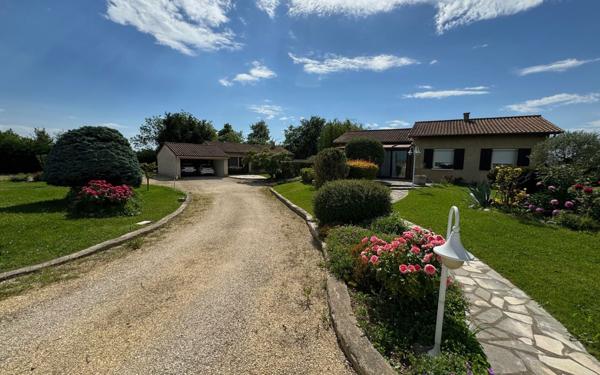 Maison à vendre    5 pièces •  Bourg-de-Péage