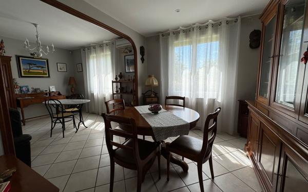 Maison à vendre    5 pièces •  Bourg-de-Péage