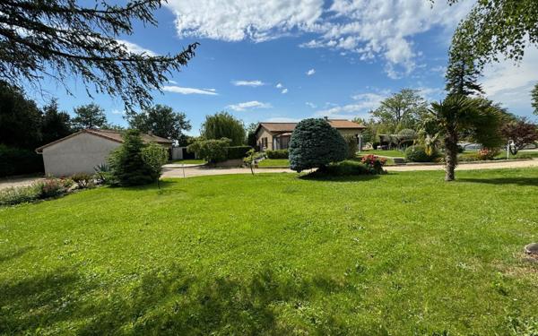 Maison à vendre    5 pièces •  Bourg-de-Péage