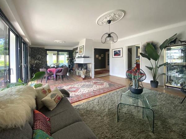 Appartement  4 pièce(s) 133 m2