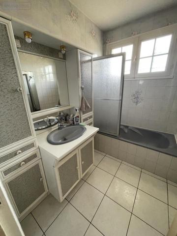 Maison à vendre à Conlie dans la Sarthe (72240), ref : 72009-1385