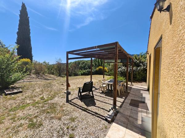 🎨 Rare ! Villa d'architecte sans vis-à-vis : Séjour XXL, atelier de 30 m² et vue à 180° sur 3300 m² de nature.