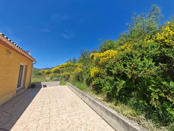 🎨 Rare ! Villa d'architecte sans vis-à-vis : Séjour XXL, atelier de 30 m² et vue à 180° sur 3300 m² de nature.