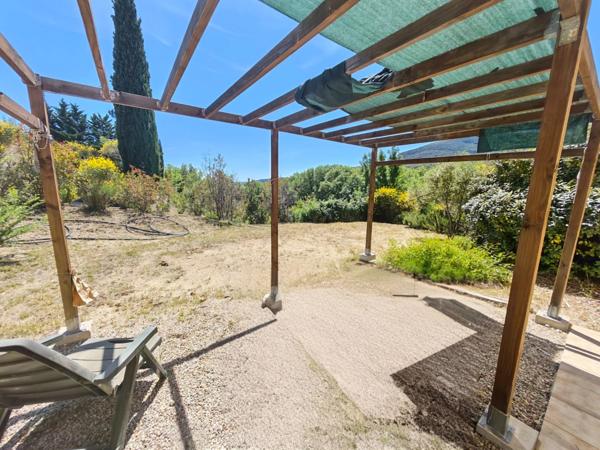 🎨 Rare ! Villa d'architecte sans vis-à-vis : Séjour XXL, atelier de 30 m² et vue à 180° sur 3300 m² de nature.