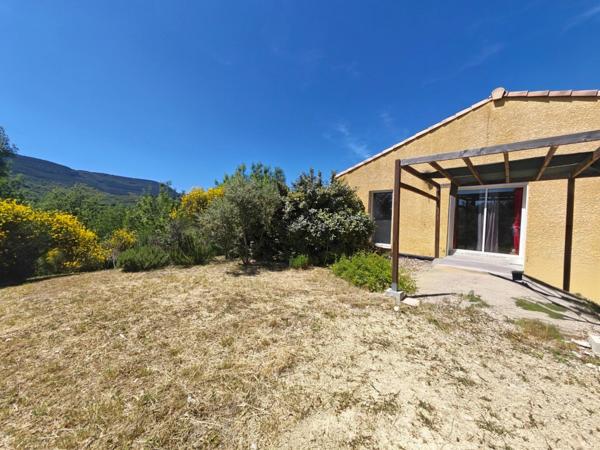 🎨 Rare ! Villa d'architecte sans vis-à-vis : Séjour XXL, atelier de 30 m² et vue à 180° sur 3300 m² de nature.