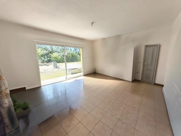 🎨 Rare ! Villa d'architecte sans vis-à-vis : Séjour XXL, atelier de 30 m² et vue à 180° sur 3300 m² de nature.