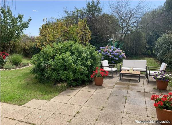 Maison de plain-pied avec dépendance aménageable