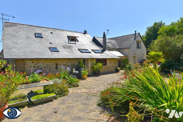 Maison à vendre située en bordure de rivière à Montigné-le-Brillant