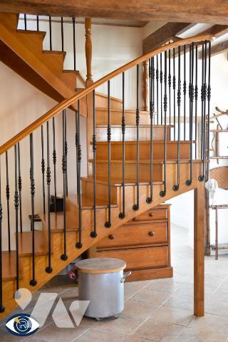 Maison à vendre située en bordure de rivière à Montigné-le-Brillant