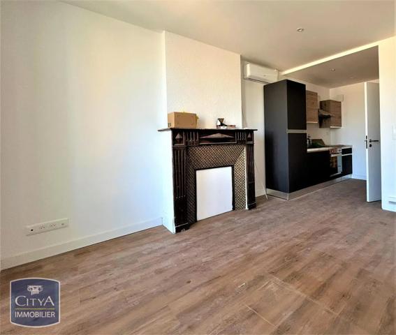 Appartement à louer 3 pièces 46.97m² Cahors (46000)