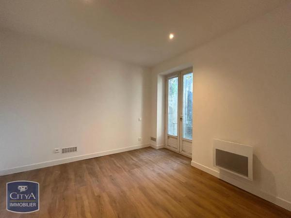 Appartement à louer 3 pièces 46.97m² Cahors (46000)