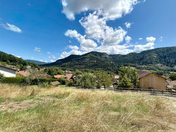 Terrain à FILLINGES au calme- vue dégagée