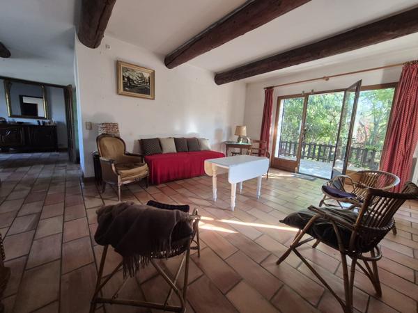 Saint-Rémy-de-Provence (13210) *** SOUS COMPROMIS*** - SAINT-REMY-DE-PCE (13210) - MAISON 5 CHAMBRES AVEC JARDIN ET GARAGE