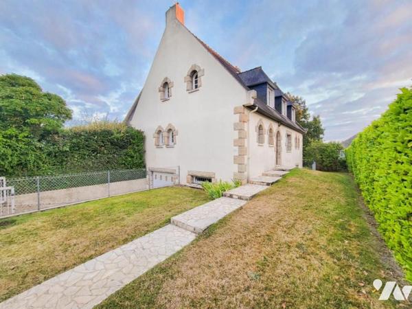SAINT MALO - SAINT SERVAN - Maison (1977) spacieuse (195m²) - 5 chambres dont une en RDC