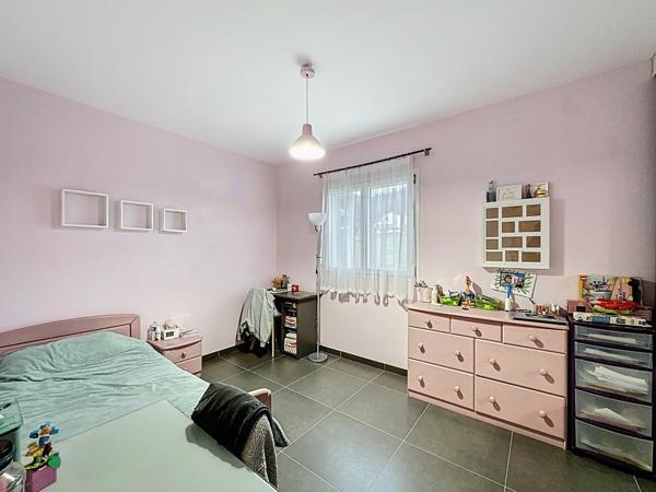 Maison avec jardin et terrasse p