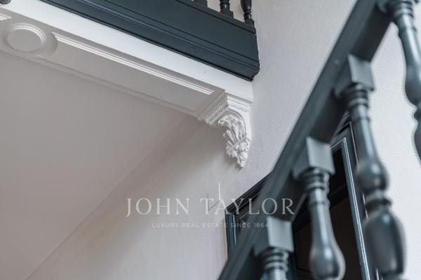 MAISON DE MAÎTRE EN PIERRE DU XIXᵉ SIÈCLE - JUSQU’À 18 BUREAUX - PARKING PRIVÉ 17 PLACES - JOHN TAYLOR BORDEAUX