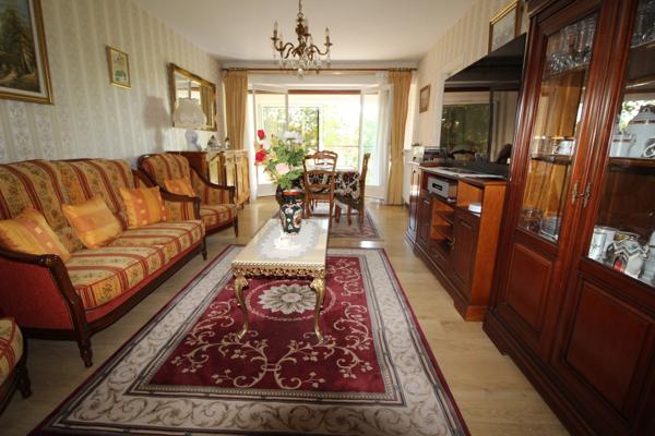 Appartement avec ASCENCEUR à vendre avec 3 CHAMBRES et 5 pièces LA ROCHE SUR YON (85)