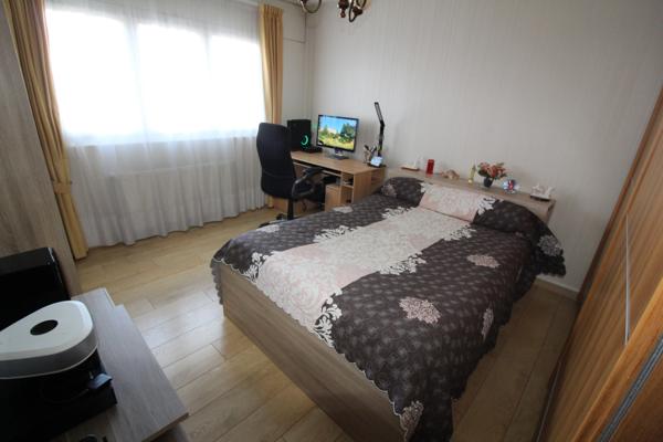 Appartement avec ASCENCEUR à vendre avec 3 CHAMBRES et 5 pièces LA ROCHE SUR YON (85)