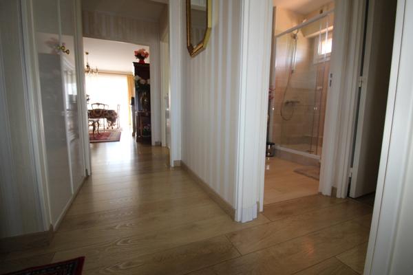 Appartement avec ASCENCEUR à vendre avec 3 CHAMBRES et 5 pièces LA ROCHE SUR YON (85)
