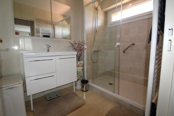 Appartement avec ASCENCEUR à vendre avec 3 CHAMBRES et 5 pièces LA ROCHE SUR YON (85)
