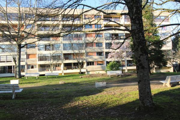 Appartement avec ASCENCEUR à vendre avec 3 CHAMBRES et 5 pièces LA ROCHE SUR YON (85)