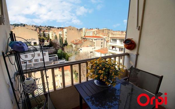 Appartement à vendre    3 pièces • 90,53 m2 Marseille 8