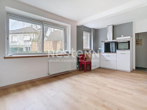 Immeuble à vendre à Brive - Quartier des Rosiers - 1 studio pouvant être aménagé en T2 et un T4.