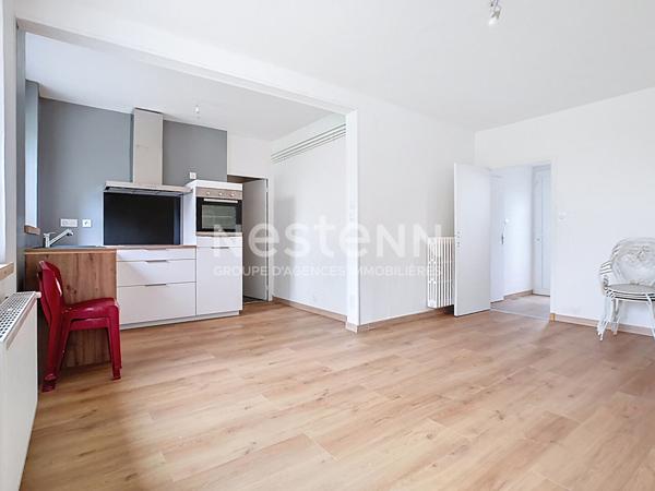 Immeuble à vendre à Brive - Quartier des Rosiers - 1 studio pouvant être aménagé en T2 et un T4.