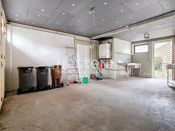 Immeuble à vendre à Brive - Quartier des Rosiers - 1 studio pouvant être aménagé en T2 et un T4.