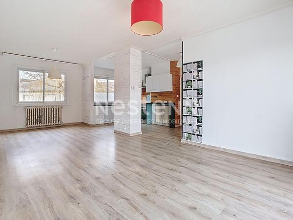Immeuble à vendre à Brive - Quartier des Rosiers - 1 studio pouvant être aménagé en T2 et un T4.