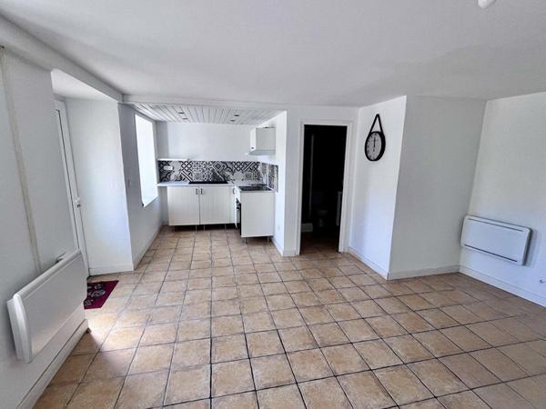 A vendre maison de bourg à La Cheze, proche de l'axe Loudéac/St Brieuc