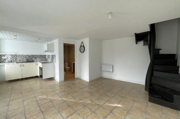 A vendre maison de bourg à La Cheze, proche de l'axe Loudéac/St Brieuc