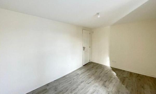 A vendre maison de bourg à La Cheze, proche de l'axe Loudéac/St Brieuc