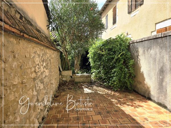 Maison de village 110m² - Terrain 100m² - Garage indépendant - CASTILLONNES (47)