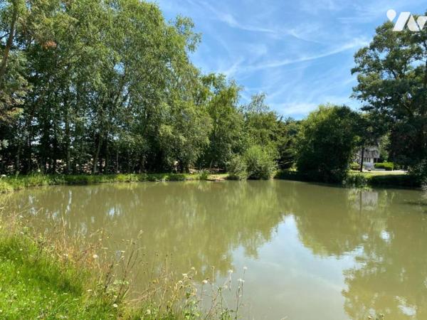 A VENDRE - PAVILLON D'ARCHITECTE - SAINT-PIERRE-LA-COUR