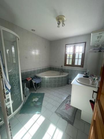 Maison Saint Hilaire Saint Florent 6 pièce(s) 110 m2