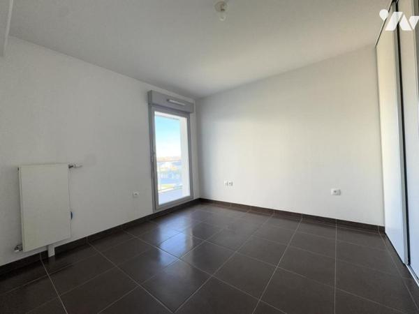 Tinqueux, T4 avec ascenseur, terrasses et garage