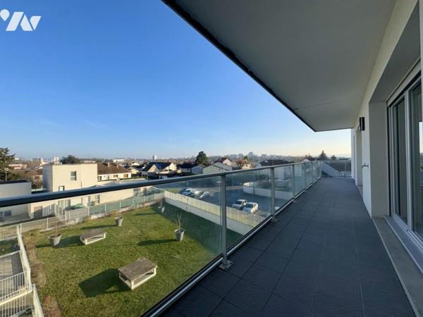 Tinqueux, T4 avec ascenseur, terrasses et garage