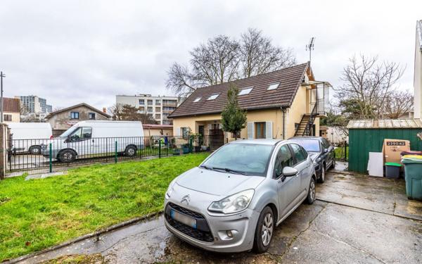 Immeuble à vendre    9 pièces • 140 m2 Chennevières-sur-Marne