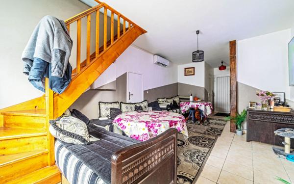 Immeuble à vendre    9 pièces • 140 m2 Chennevières-sur-Marne