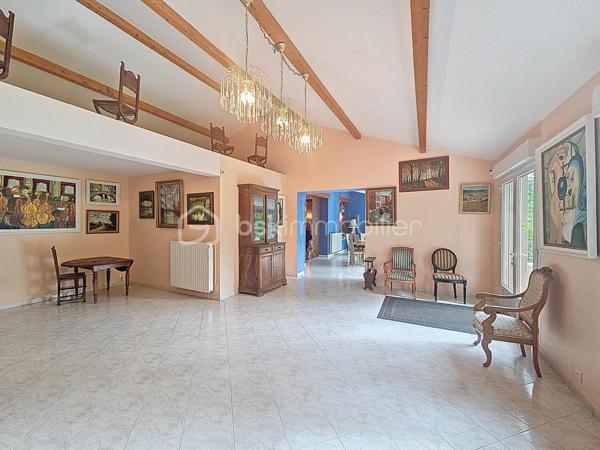 Maison de 266 m²