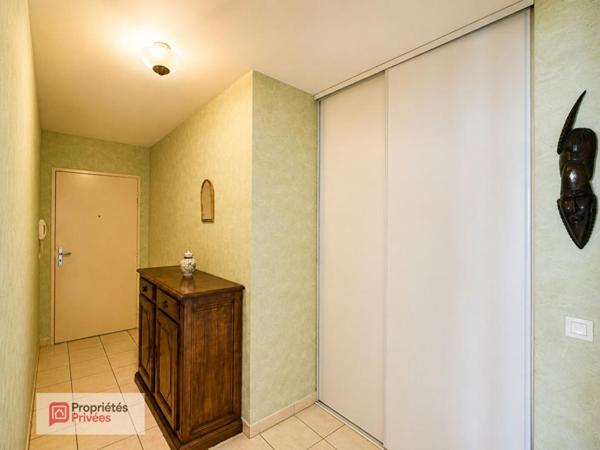 RARE SUR QUIMPER : T3 AVEC BALCON, GARAGE ET ASCENSEUR